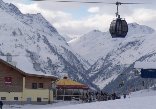Lawina w Alpach. Zginęło pięć osób, w tym Polak