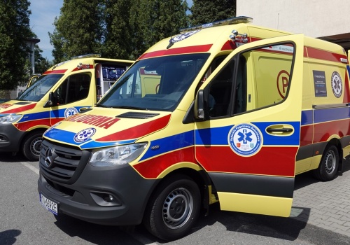 Nie będzie przeprowadzki pogotowia. Karetki zostają na Śniadeckich, ale problem korków wciąż wisi nad miastem