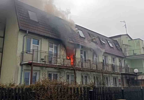 Pożar Domu Pomocy Społecznej w Szczawnie. Nie żyje jedna osoba, to pensjonariusz