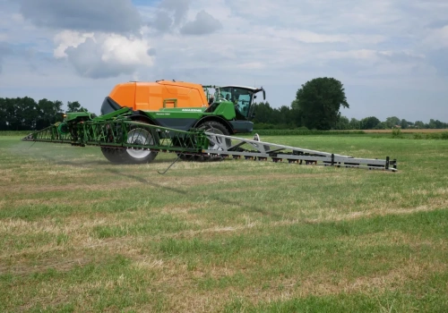 Ile kosztuje kurs na opryskiwacz w 2026 roku? Gdzie sprawdzić uprawnione ośrodki?