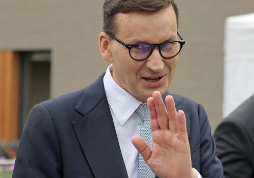 PiS podzielony jak nigdy! Konwencja w Stalowej Woli, Morawiecki w Słupsku