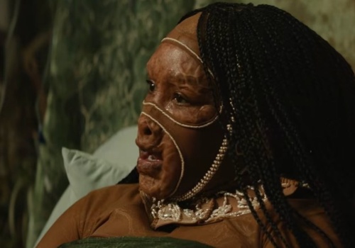 Amazon da nam film o tym, jak dzieci planują zabić ojca – podlany dużą dawką kiczu i ekstremalnej przemocy