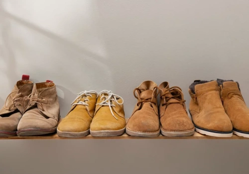 Włóż to do butów na noc. Rano nie ma ani wilgoci, ani zapachu