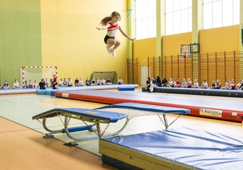 Klasa sportowa z akrobatyką nowością w Katolickiej Szkole Podstawowej