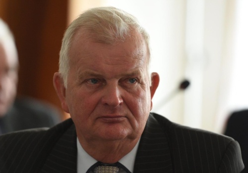 Dramat po sesji rady w Radomiu. Radny zasłabł, jego stan jest ciężki