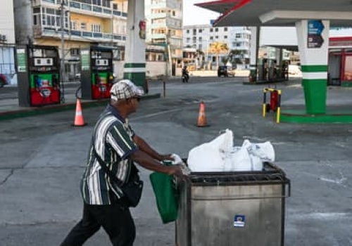 Mit Che Guevary upadł, Kuba stoi przed wyborem: Trump albo bankructwo