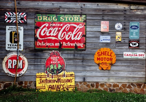 Coca-Cola przechodzi z podwyżek cen na AI. Nadchodzi era masowej personalizacji reklam