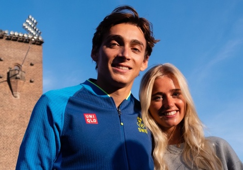 Armand Duplantis zadebiutował na scenie. Wykonał swój utwór. Śpiewa tak dobrze, jak skacze?