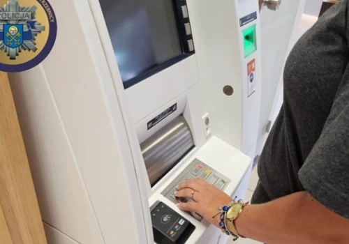 Zabronił jej dzwonić na policję. Wtedy powinna była się rozłączyć