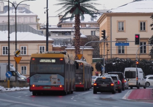 Warszawskie elektryki kapitulują przed mrozem. Diesel musi ratować zieloną flotę