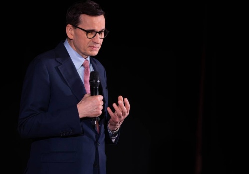 „Kupowanie kota w worku”. Były premier o unijnym dozbrajaniu i inwestycjach na Pomorzu