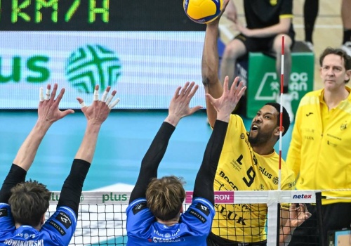 Nokaut w tie-breaku! Siatkarze Bogdanki uniknęli sensacji i przerwali złą passę