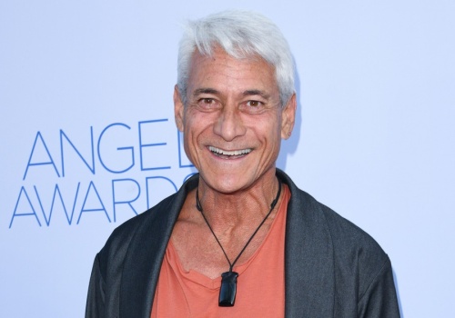 Sprzedał dom i medale, by rozpocząć nowe życie. 