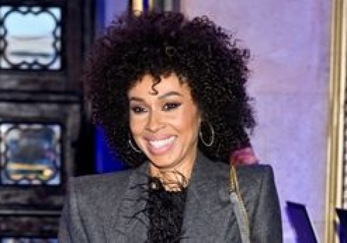 Omenaa Mensah WYPROSTOWAŁA WŁOSY! 