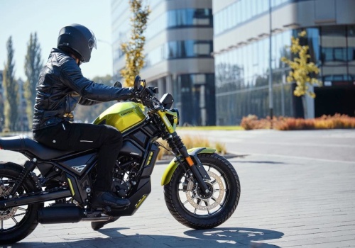 Zaskoczeni? To najpopularniejszy motocykl kupowany przez Polaków w 2025 r.