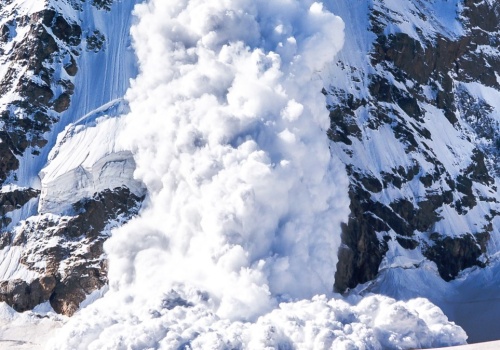 Dziewięć ciał pod śniegiem. Wielka tragedia w górach