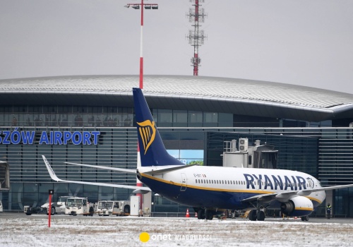 Dwa polskie lotniska wstrzymały loty. Jest komunikat