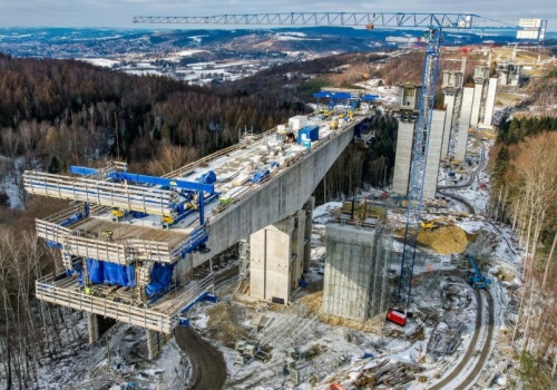 To tu powstaje najwyższa estakada w Polsce. Widoki, że aż zapiera dech