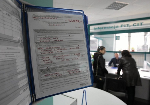 Dochody z zagranicy pod lupą fiskusa. Patrzy na coś więcej niż adres. Ten błąd może słono kosztować