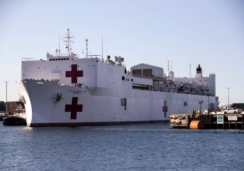 Co się stało na Grenlandii? Donald Trump wysłał tam amerykański statek szpitalny