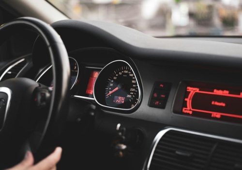 Auto nagle traci moc? To nie przypadek. System robi to celowo, a większość o tym nie wie