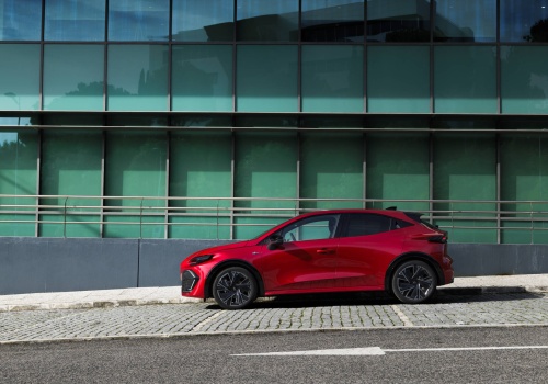 Nowe Renault Clio to cyfrowa rewolucja w klasie B – czy smartfon na kołach zastąpi nam klasyczną motoryzację?