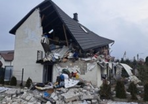 Dom w gruzach po wybuchu gazu. W środku było pięć osób