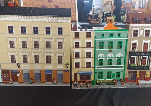 Toruńskie zabytki zbudowane z tysięcy maleńkich elementów. „Klocki łączą pokolenia”