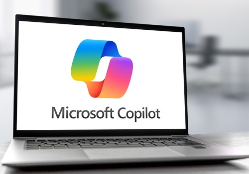 Copilot czytał nasze prywatne maile. Microsoft bagatelizuje problem