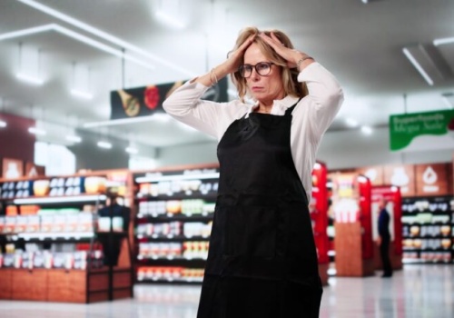 Sieci handlowe zapowiadają zwolnienia. Kogo dotkną redukcje etatów?