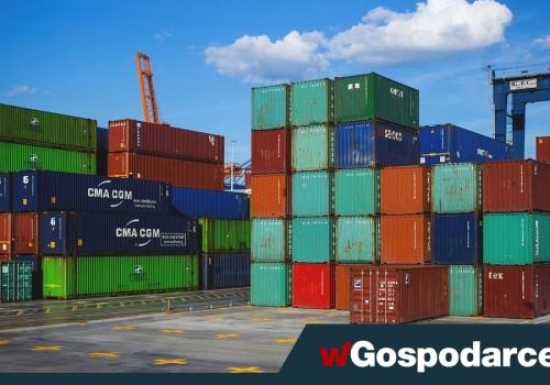 2025: wrócił po latach deficyt w handlu zagranicznym