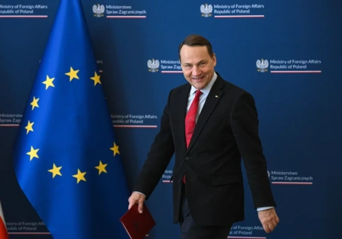 Sikorski ostrzega Nawrockiego. „Durne polecenia z Nowogrodzkiej”