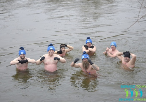 Niedzielne morsowanie w rzece Warcie