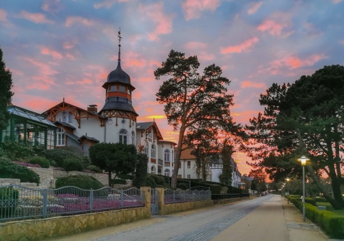 Niemcy zamykają hotele nad Bałtykiem. Obawiają się polskiego “małego Dubaju”