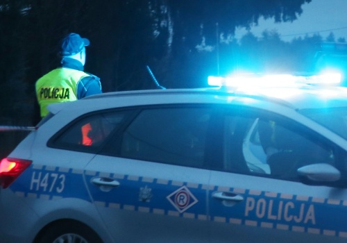 Tragiczne odkrycie niedaleko cmentarza. Miejscowi mówią o czarnym Mitsubishi