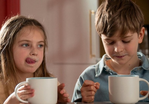 Dziewczynki wychowujemy surowo, chłopcy dostają taryfę ulgową. Nierówność, która boli