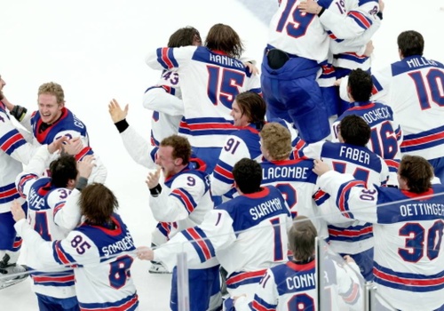 Czekali na to 46 lat. Wielki sukces amerykańskich hokeistów