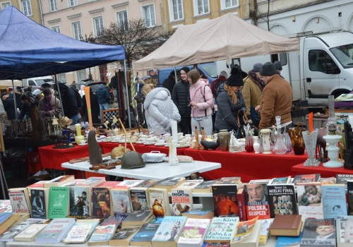 Ostatnia zimowa Lubelska Giełda Staroci. Pogoda nie wystraszyła klientów