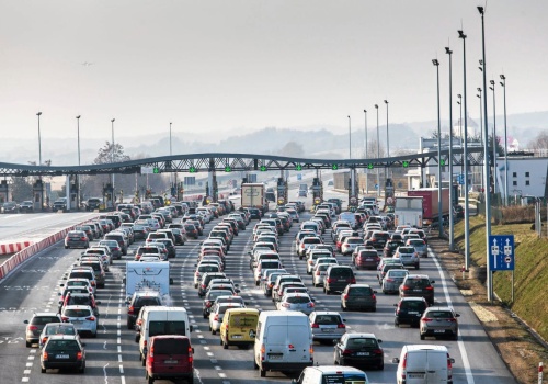 Co grozi za jazdę pod prąd na autostradzie? Kara może zaskoczyć nawet doświadczonych kierowców