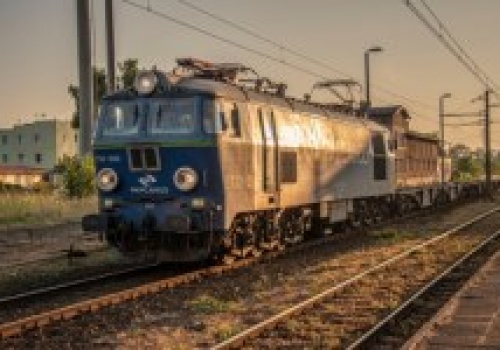 Wykolejenie lokomotywy w Opolskiem. Maszynista zasłabł