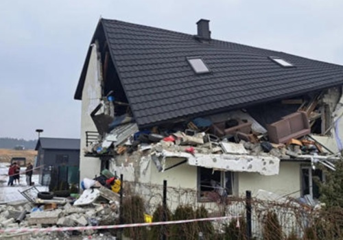 Eksplozja w domu jednorodzinnym pod Kielcami. Ranna kobieta