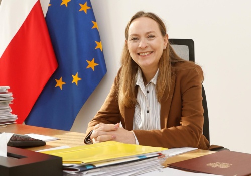 Ministra Pełczyńska-Nałęcz dla 