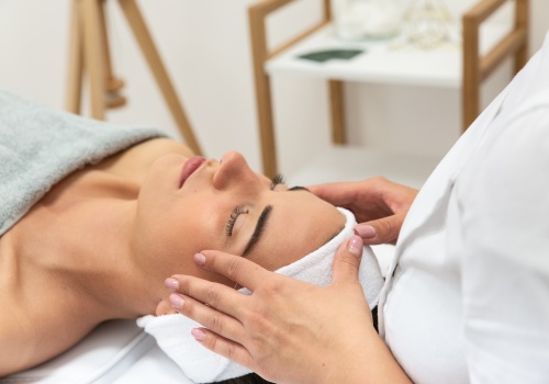 Zwolnienie z kasy fiskalnej – limit, wyłączenia, sposoby zapłaty