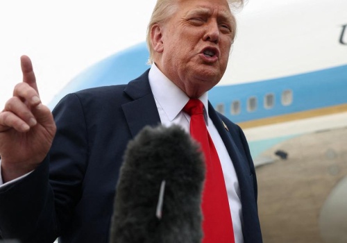 USA-Iran: Ostatnia runda w Genewie. Trump rozważa uderzenie prewencyjne.