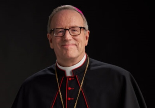 „Niepokojąca powszechność jawnego marksizmu” – bp Barron o lewicowych politykach w USA