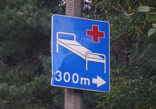 Ile zarabiają lekarze? 