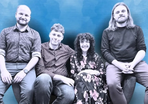 Ponad Chmurami – wieczór z poezją śpiewaną w Sali Białej