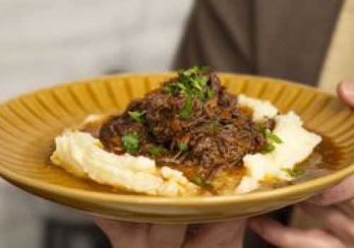 Przygotuj wołowinę w ten sposób, a nie pożałujesz. Dosłownie rozpływa się w ustach