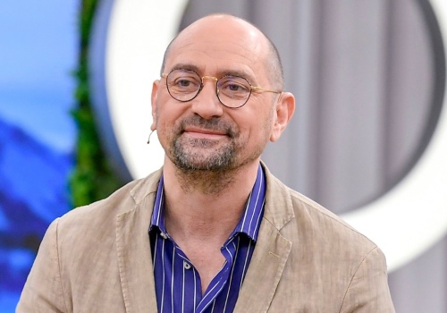 Dotyka coraz więcej mężczyzn po 30. Dr Robert Jarema tłumaczy, jakie objawy daje spadek testosteronu i jak sobie z tym poradzić