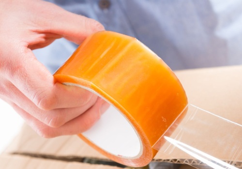 Inżynierowie odkryli, dlaczego taśma klejąca wydaje dziwne dźwięki